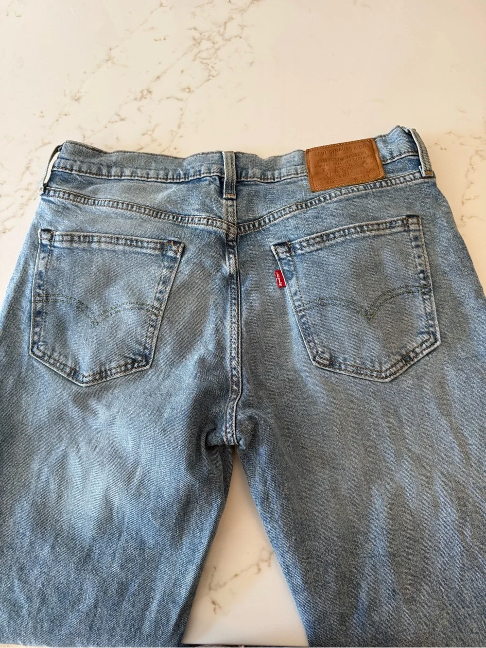Levi's Men's Light Blue Straight Jeans